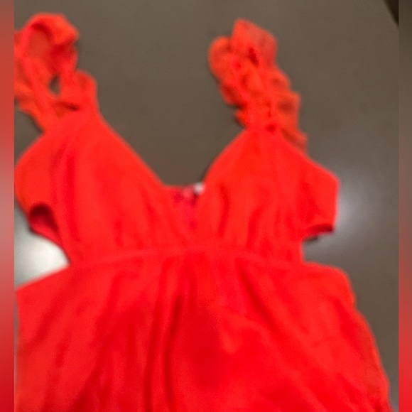 - Lulu’s Always A Dreamer Red Chiffon Tiered High-Low Dress Sz: M - Picture 6 of 13
